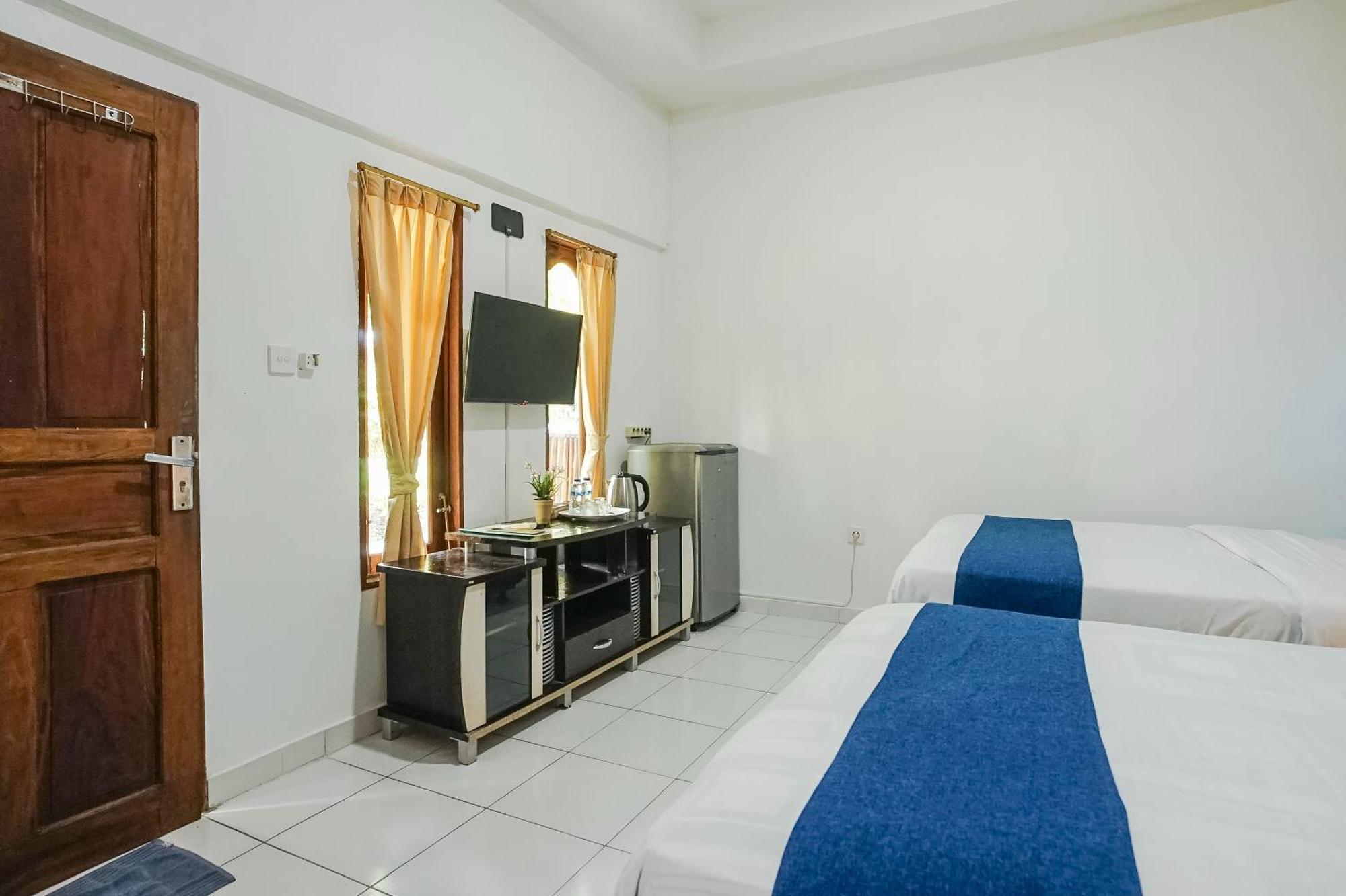 Kampung 168 Hotel Jimbaran  Ngoại thất bức ảnh