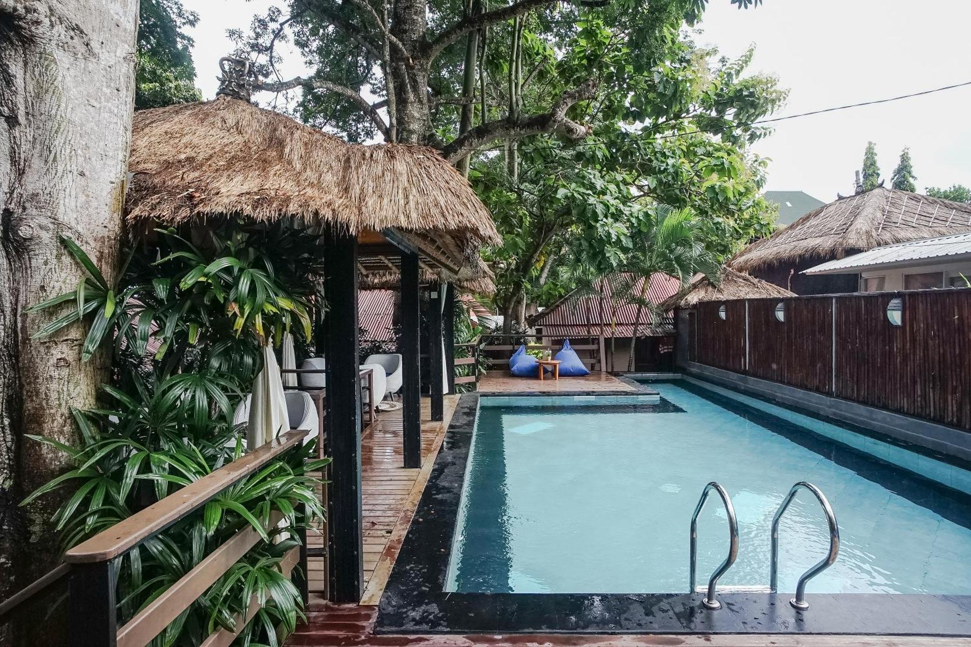 Kampung 168 Hotel Jimbaran  Ngoại thất bức ảnh